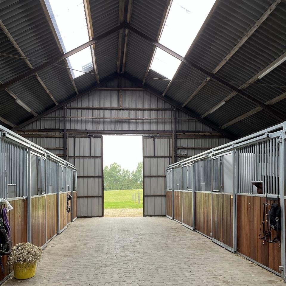 Bokse til opstaldere